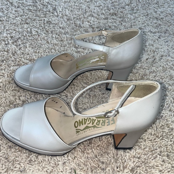 Salvatore Ferragamo Gray Heel - Picture 5 of 7